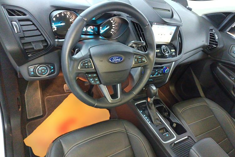 Used Ford Kuga 2017 EcoBoost 180 Two-Wheel-Drive Platinum Edition
