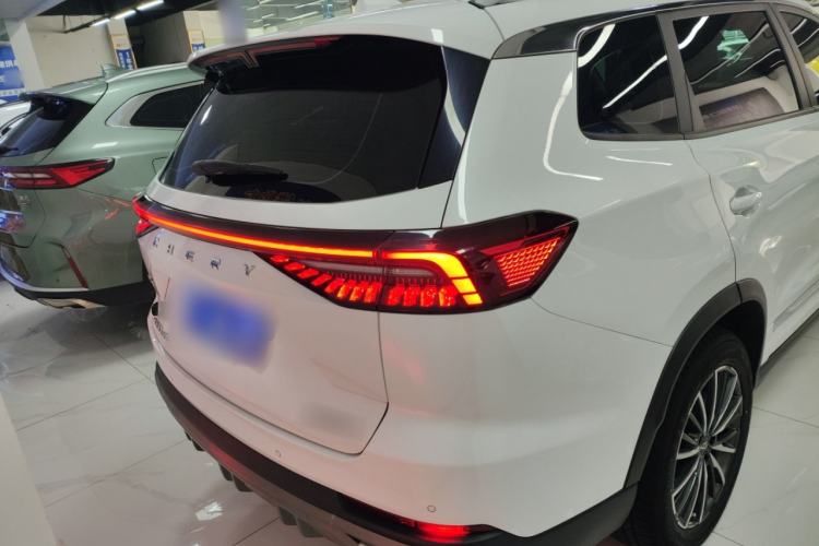 Used Chery Tiggo 8 PRO 2024 Champion Edition 290T Two-Wheel Drive Shining Version 7 Seats Rear