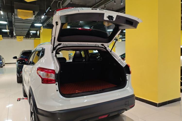 Used Nissan Qashqai 2017 2.0L CVT Luxury Edition China V Standard Trunk