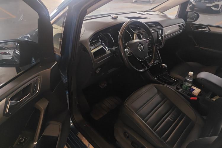 Used Volkswagen Touran 2021 Volkswagen Touran L 280TSI DSG Boundary Edition 7-Seater