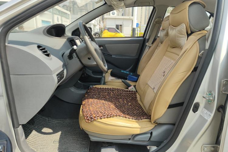 Used Geely Auto Diamond 2013 1.5L Manual Entry-Level Model
