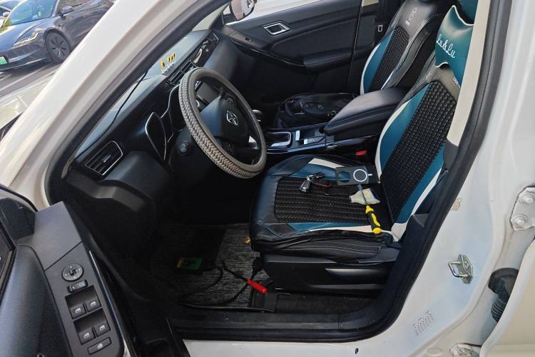 Used JMC Yusheng S330 2016 1.5L GTDi Automatic Two-Wheel Drive Comfort Edition
