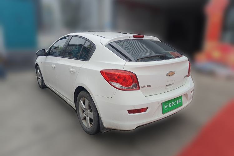 Used Chevrolet Cruze 2013 Hatchback 1.6L Manual Luxury Model Rear Left 45 Deg