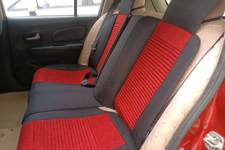 Used Venucia R50 2013 1.6L Manual Fashion Edition