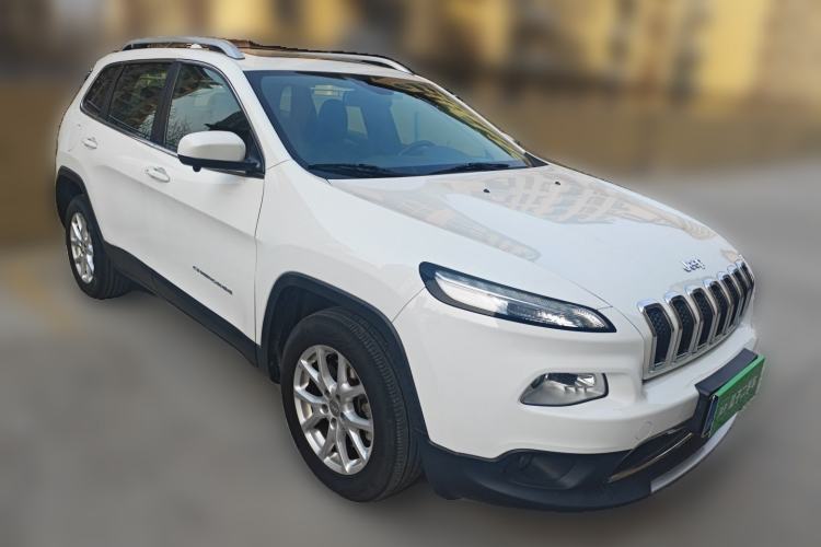 Used Jeep Cherokee 2017 2.0L Superior Edition