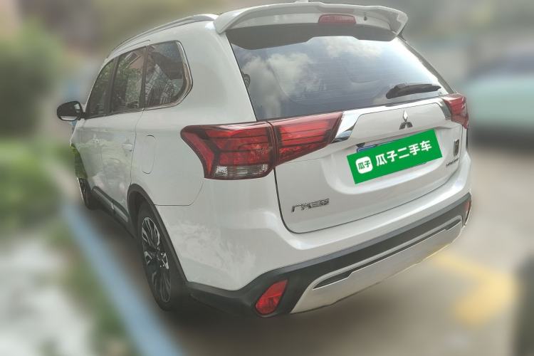 Used Mitsubishi Outlander 2019 2.0L Two-Wheel Drive Comfort Edition 5 Seats China VI Standard