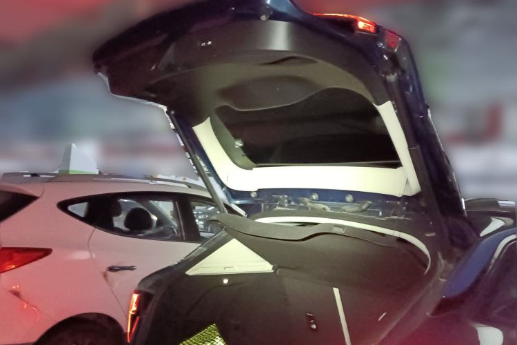 Used Lynk & Co 01 2017 2.0T Two-Wheel Drive Zhaopu Version Trunk