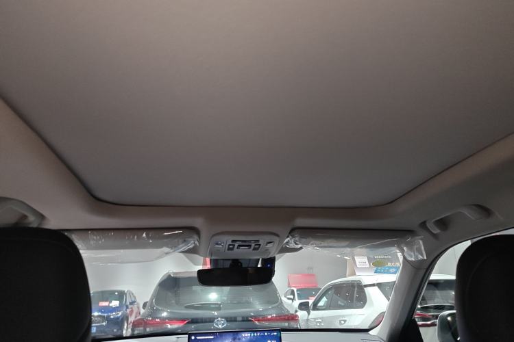 Used Toyota Highlander 2026 Model 2.5L Intelligent Electric Hybrid Dual-Engine All-Wheel-Drive Luxury Edition 7-seater
