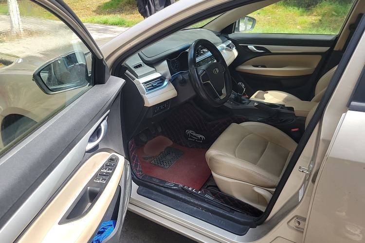 Used Geely Auto Emgrand 2018 1.5L Manual Luxury Model Driver Seat