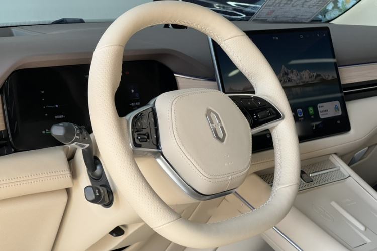 Used Hima AITO M7 2024 1.5T Intelligent Drive 4WD Ultra Version 5 Seats