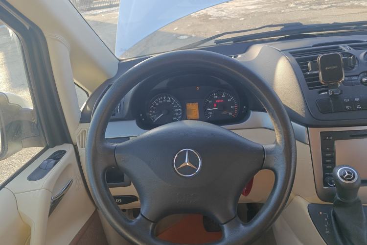 Used Mercedes-Benz Vito 2013 3.0L Business Edition Steering Wheel
