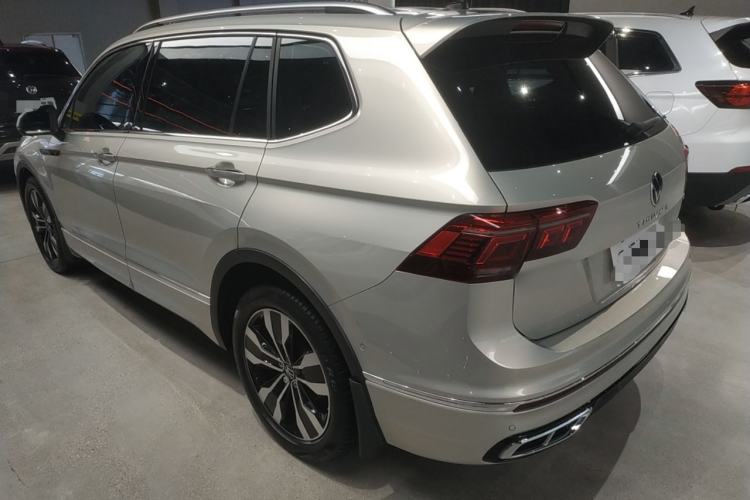 Used Volkswagen Tiguan L 2022 330TSI Automatic Two-Wheel Drive R-Line Flagship Edition
