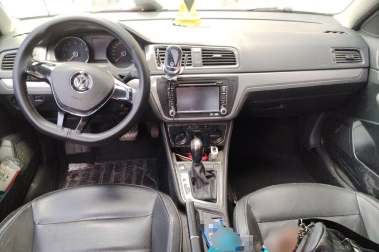 Used Volkswagen Gran Lavida 2015 1.6L Automatic Comfort Edition
