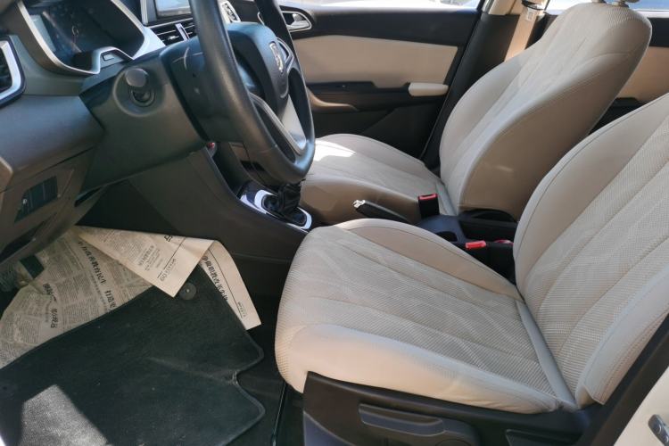 Used Baojun 310W 2017 1.5L Manual Comfort Version China VI Emission Standard