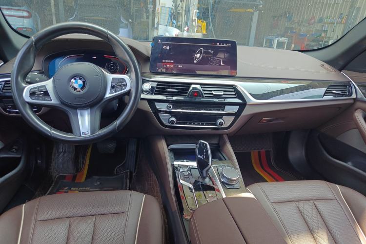 Used BMW 5 Series 2021 Facelifted 525Li M Sport Package
