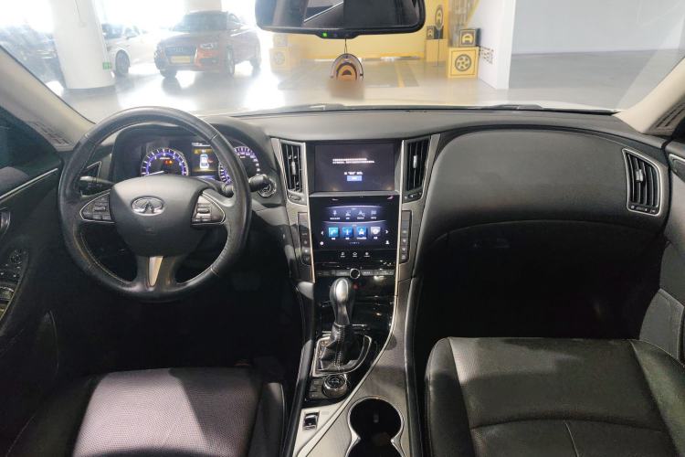 Used Infiniti Q50L 2016 2.0T Enjoyment Edition
