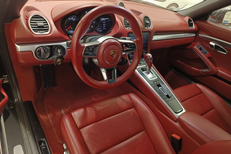 Used Porsche 718 2016 Boxster 2.0T
