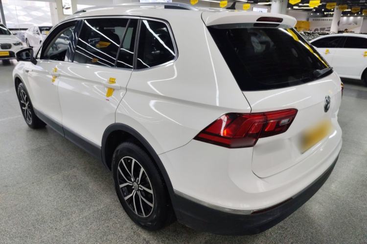 Used Volkswagen Tiguan L 2017 330TSI Automatic Two-Wheel Drive Comfort Edition Rear Left 45 Deg