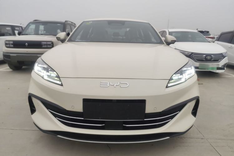 Used BYD Seal 06 New Energy 2025 DM-i Smart Drive 80KM Luxury Model
