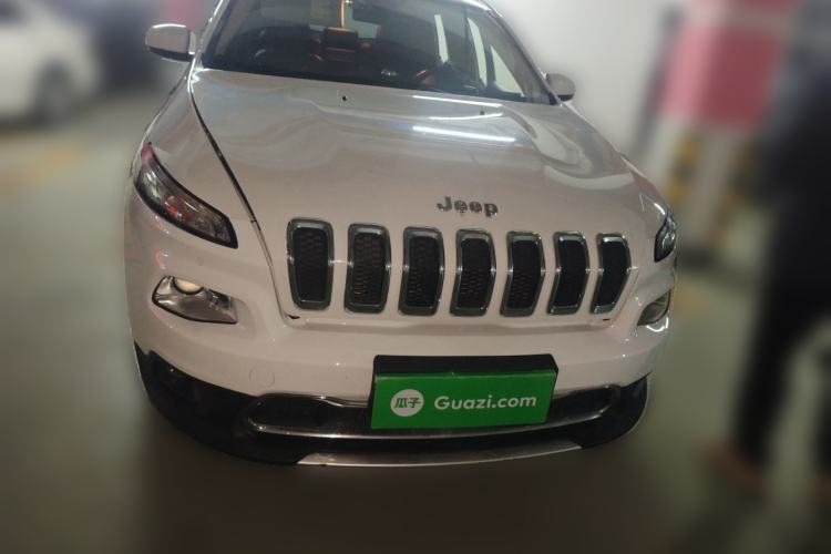 Used Jeep Cherokee 2017 2.0L Superior Edition