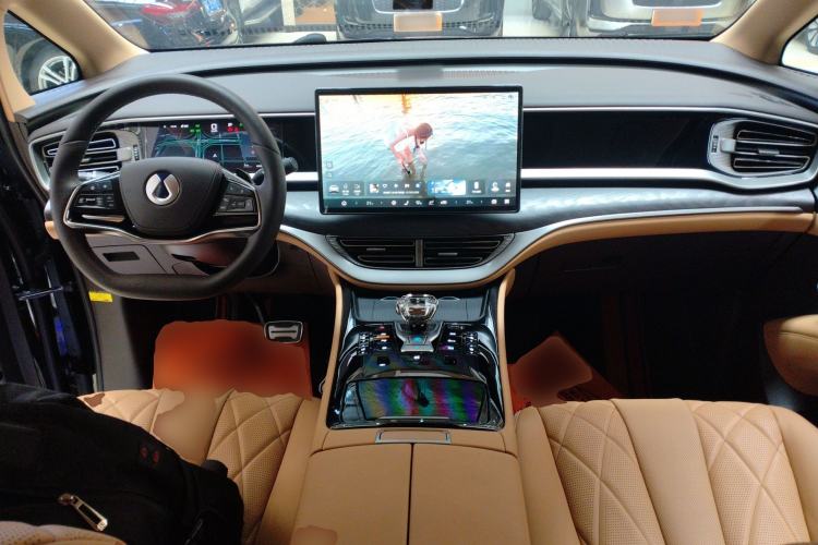 Used Denza D9 2025 Model DM-i Four-Wheel Drive Prestige Edition
