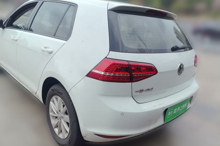 Used Volkswagen Golf 2014 1.6L Manual Fashion Edition
