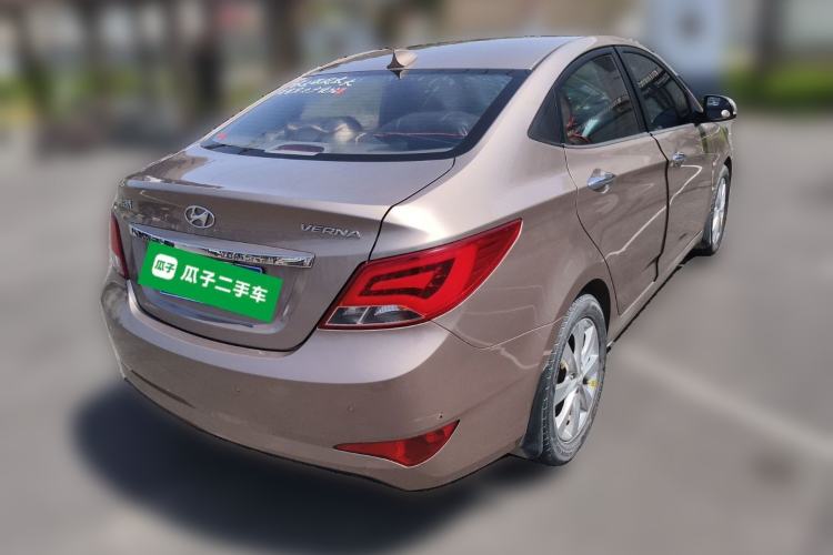 Used Hyundai Verna (older generation) 2014 1.4L Manual Top-Tier Model TOP Rear Right 45 Deg