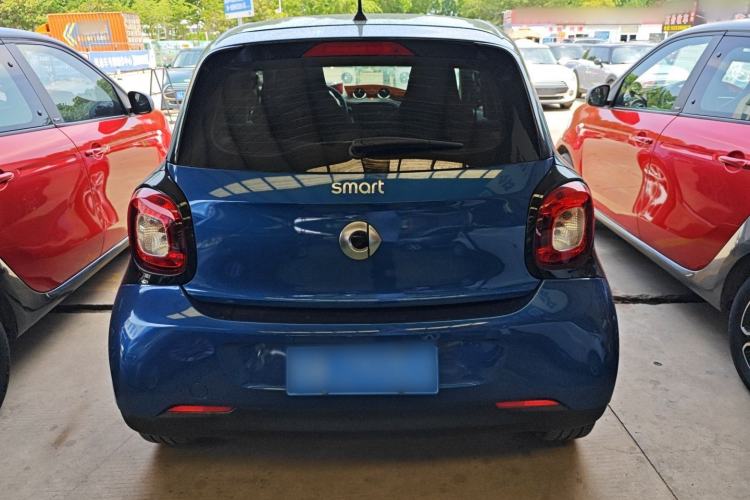 Used smart forfour 2018 1.0L 52 kW Dynamic Edition
