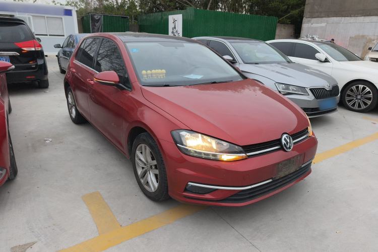 Used Volkswagen Golf 2018 230TSI Automatic Comfort Model
