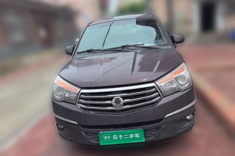 Used SsangYong Rodius 2014 2.0T Diesel Two-Wheel Drive Luxury Navigation Edition
