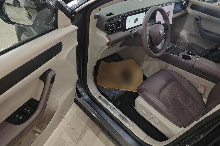 Used Leapmotor C11 2024 All-Electric 580 Luxury Edition
