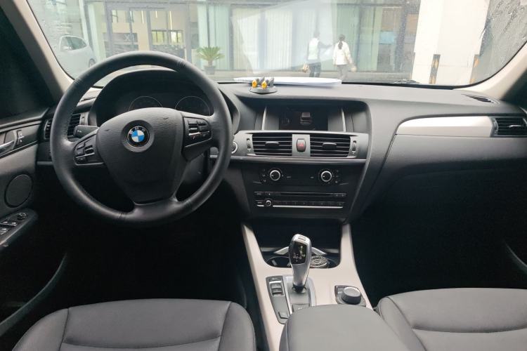 Used BMW X3 2016 sDrive20i Center Console