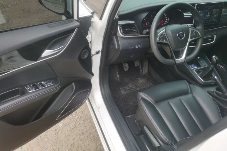 Used BYD Song MAX 2019 1.5T Manual Smart Connect Ruiyi Sunroof Model 7 Seats China VI Standard
