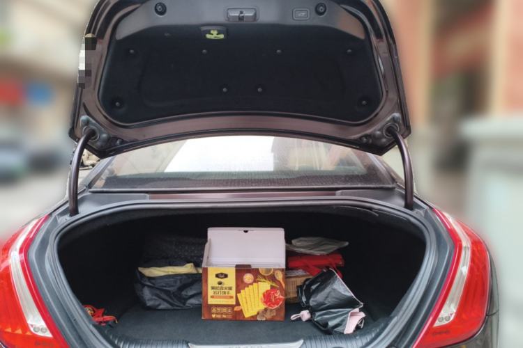 Used Jaguar XJ 2015 XJL 3.0 SC Elegant Business 80th Anniversary Limited Edition Trunk