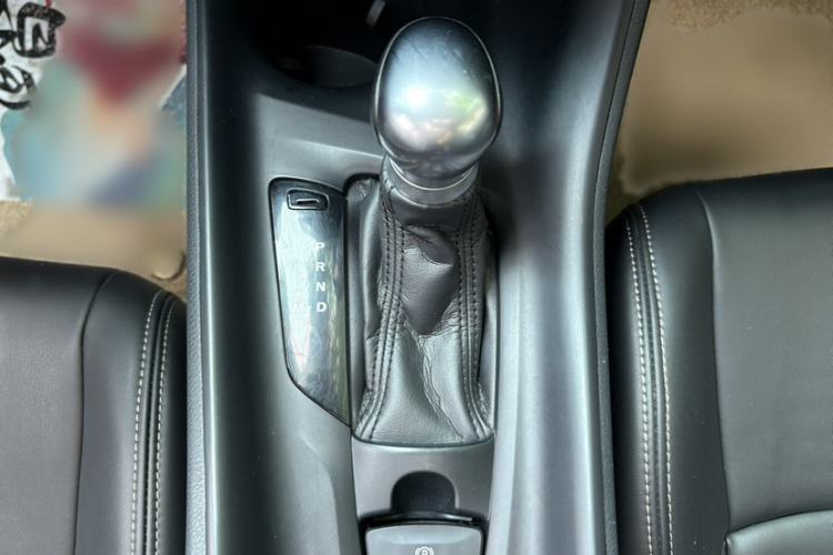 Used Toyota C-HR 2020 2.0L Comfort Edition Gear Lever
