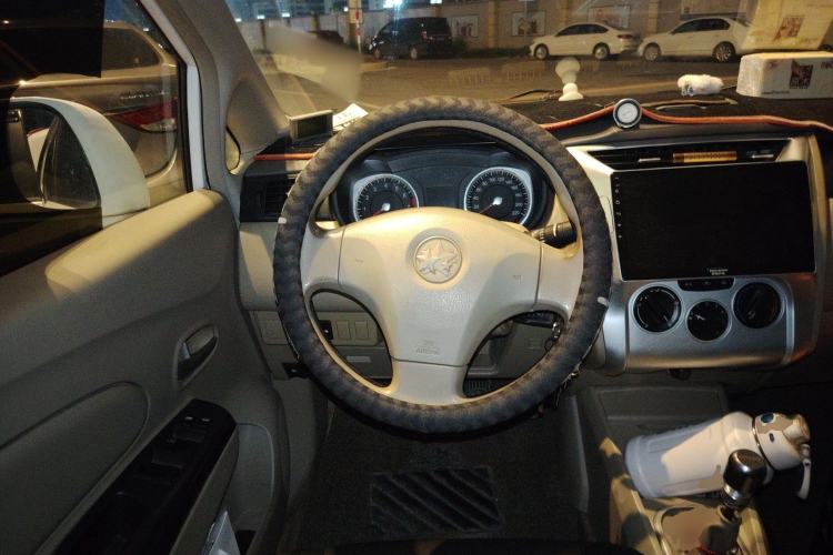 Used Venucia D50 2012 1.6L Manual Comfort Edition