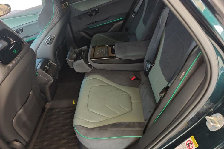 Used BYD Han 2022 EV 610 km All-Wheel-Drive Qianshan Cui Limited Edition
