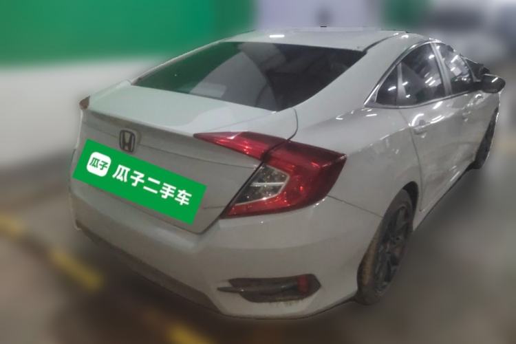 Used Honda Civic 2016 220TURBO CVT Luxury Edition
