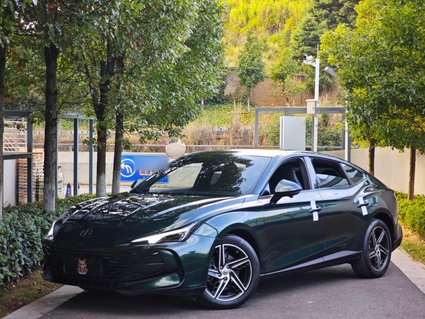 MG 7 2023 1.5T DCT Luxurious Supreme Edition — снимка 13