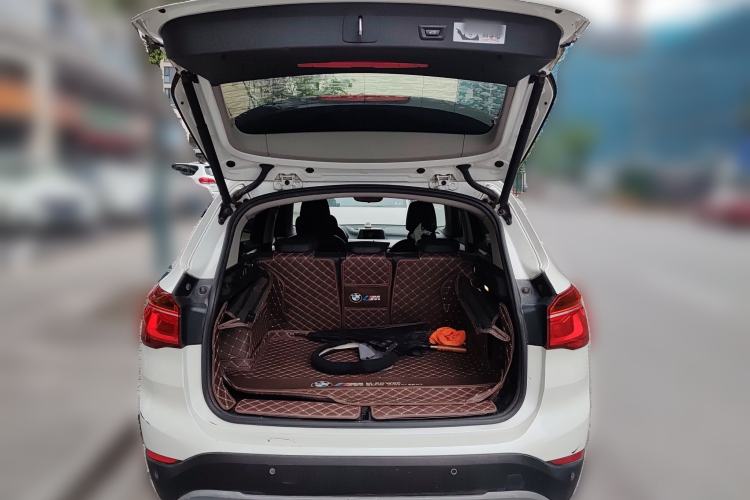 Used BMW X1 2016 sDrive18Li Fashion Model Trunk