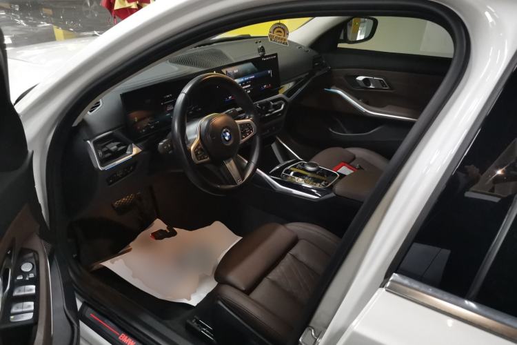 Used BMW i3 2022 eDrive 35 L Driver Seat