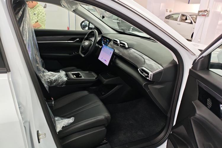 Used Dongfeng Aeolus SKY EV01 2025 530 km AIR Elite Edition
