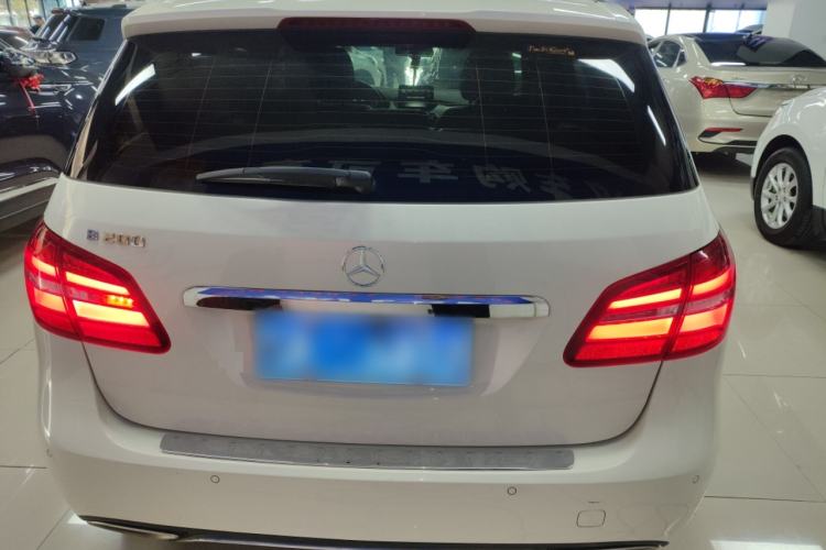 Used Mercedes-Benz B-Class 2017 B 200 Fashion Model