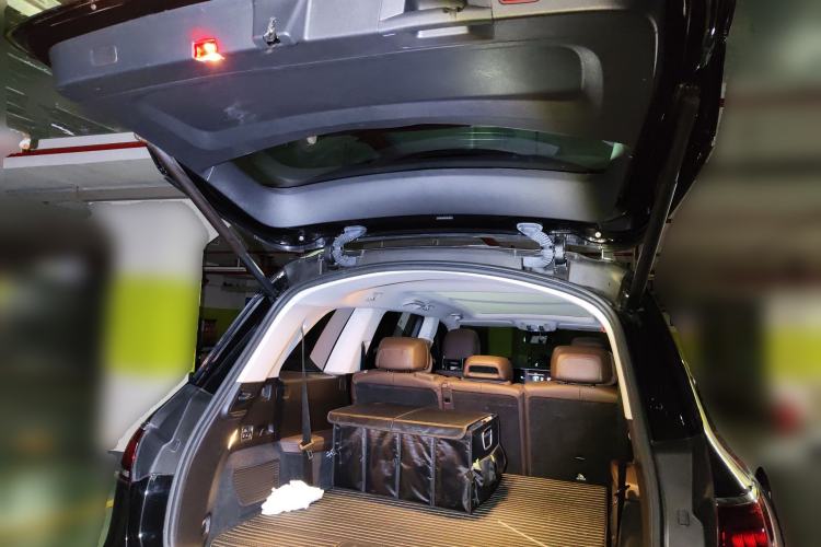 Used Mercedes-Benz GLS 2023 GLS 450 4MATIC Luxury Model Trunk