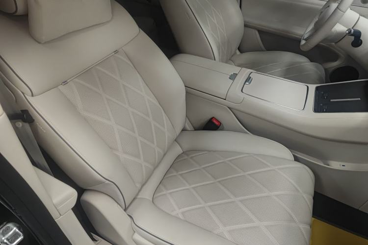 Used Hima Stelato S9 2025 Extended-Range Max Right Front Seat