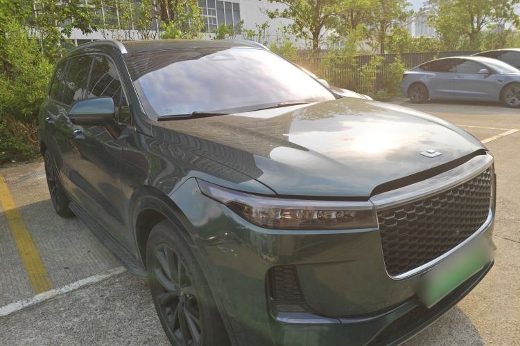 Used Li Auto ONE 2020 Extended-Range 6-Seater Version Front Right 45 Deg