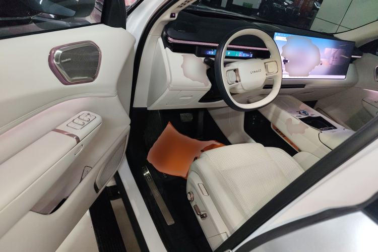 Used Lynk & Co 900 2025 1.5T Ultra
