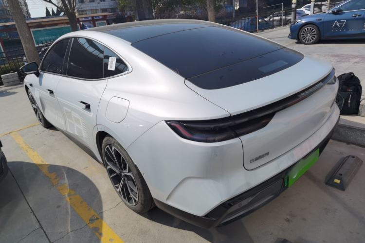 Used Geely Galaxy E8 2025 700 km Long-Range Intelligent Driving Version