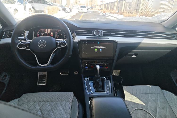 Used Volkswagen Magotan 2023 2 Million Units Commemorative Edition 330TSI DSG Luxury Version
