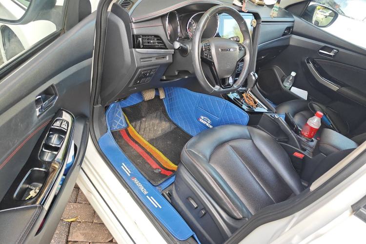 Used Venucia T70 2019 2.0L CVT Enjoy Edition China V Standard
